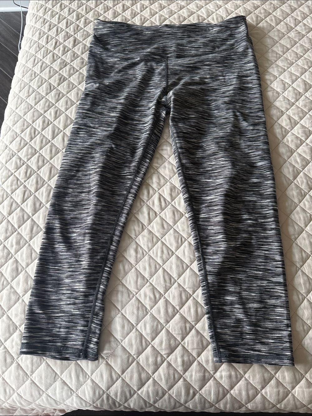 Fabletics Black & White Heathered Capri Leggings